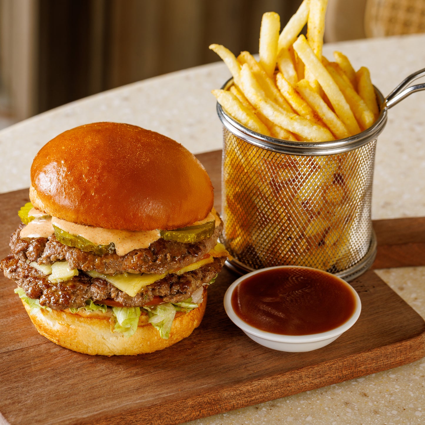 SMOKEY BURGER